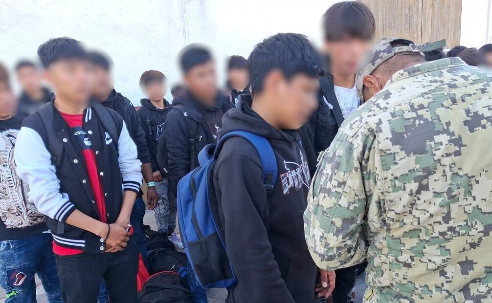 Elementos de seguridad registraron a todos los menores de edad que arribaron (30/10/2025). Foto: Especial