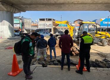 Vecinos y comerciantes afectados por socavón en Tláhuac ¡Trayecto de Samuel ahora es de una hora!