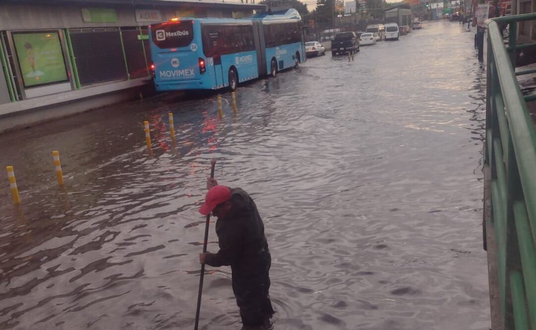 Lluvia provoca inundaciones en Ecatepec y Valle de Chalco; deja afectaciones en Mexibus linea 2
Foto: Especial.