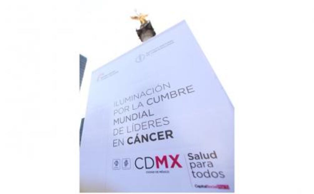 Iluminan Ángel de la Independencia por cumbre contra el cáncer
