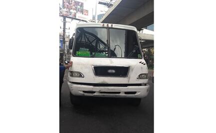 Asesinan de ocho balazos a conductor de ruta al interior de su unidad en Miguel Hidalgo