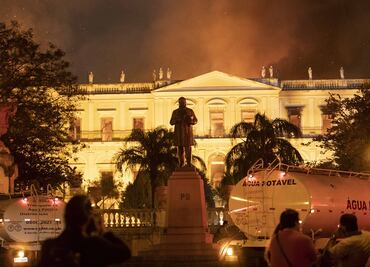 Comunidad cultural lamenta incendio en museo de Brasil