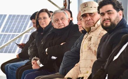 AMLO inaugura operación de central fotovoltáica con 278 mil paneles solares en Sonora