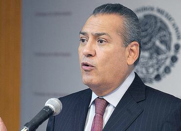 Manlio Fabio Beltrones toma distancia de la dirigencia de "Alito" Moreno; no deja el PRI