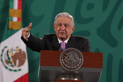 AMLO se dice a favor de prórroga para la entrada en vigor de la reforma al outsourcing
