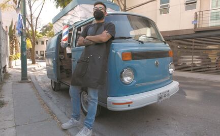 Pandemia lo impulsa a crear barbería sobre ruedas