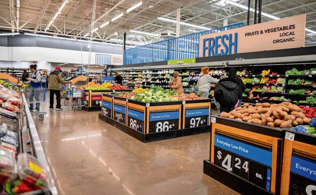 Clientes compran en Walmart, en Little Rock, Arkansas, el 22 de enero pasado. Foto: Will Newton / AFP