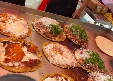 Conoce las gorditas de chicharrón gigantes de kilo y medio