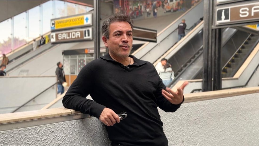 Jorge Flores Majarrez es uno de los especialista que participan en los trabajos de conservación que se realizan en el Metro CDMX. Foto Especial.