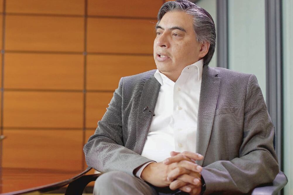 Gerardo Esquivel dijo que pese a qué hay igualdad de oportunidades, no se tienen las mismas condiciones, y por lo tanto no hay resultados iguales. Foto: ARCHIVO EL UNIVERSAL