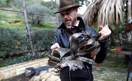 Artista libanés transforma metrallas en esculturas