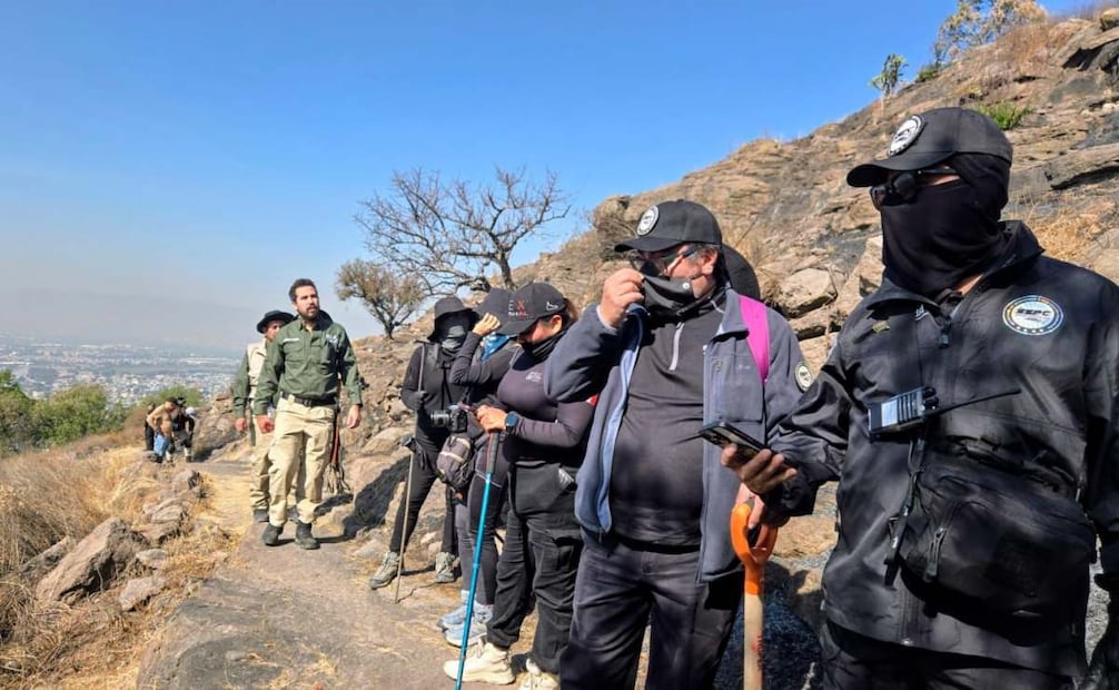 Realizan jornada de localización en el Cerro del Chiquihuite; participan familias en búsqueda, colectivos y autoridades capitalinas.
Foto: Especial.