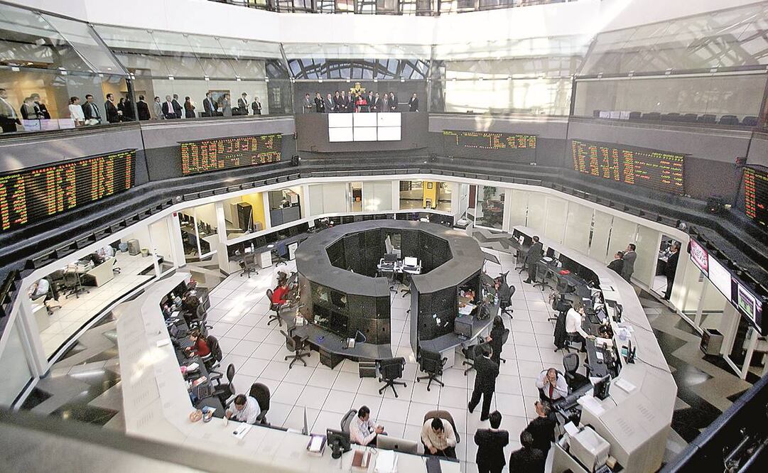Con la reforma, el mercado de valores podrá ser un medio accesible de financiamiento para las empresas, opinan expertos. Foto: Archivo/ EL UNIVERSAL
