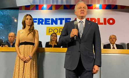 Santiago Creel, primer aspirante en registrarse ante el Comité Organizador del Frente Amplio por México