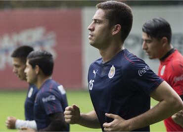 Oribe Peralta, culpable de que Santiago Ormeño no se quedara en Guadalajara