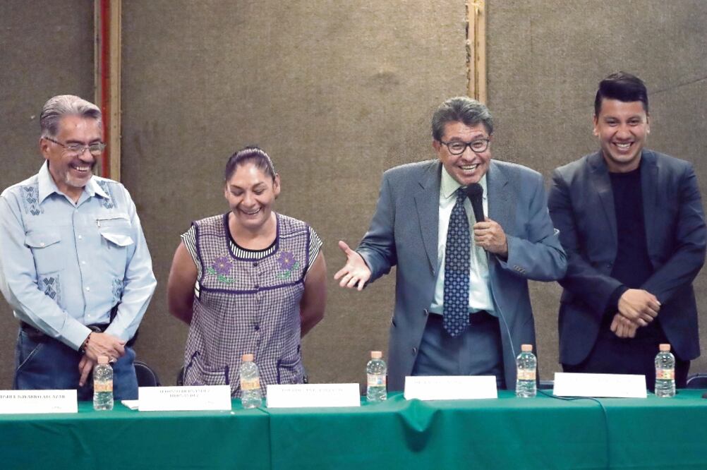 El delegado participó ayer en la inauguración del taller de albures finos en el auditorio del edificio delegacional, el cual se impartirá del 17 al 19 de mayo. (LUCIA GODINEZ. EL UNIVERSAL)