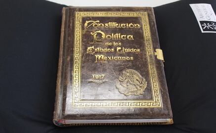 Trasladan Constitución de 1917 a Palacio Nacional