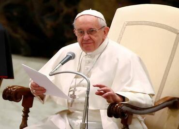 Don't build walls, Pope Francis says