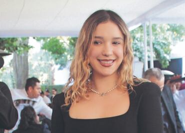 Mía construye su carrera con humildad y sin ego