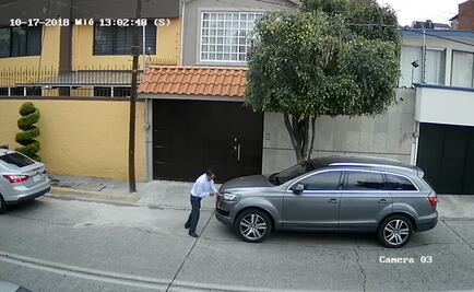 Captan en video a ladrón de autopartes... primero toca el timbre de la casa