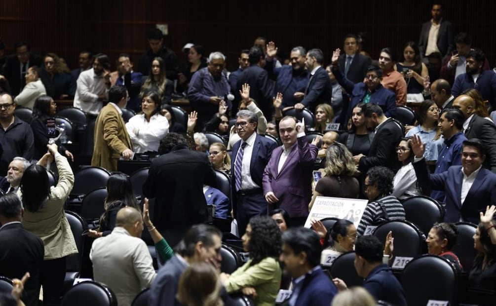 Ricardo Monreal, coordinador de la bancada de Morena en la Cámara de Diputados, presenta el dictamen que entra a discusión sobre la injerencia extranjera en elecciones (28/05/2026). Foto: Diego Simón Sánchez / EL UNIVERSAL