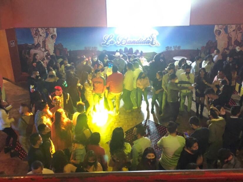 Por eventos masivos en plena pandemia clausuran bares y salón de fiestas en Hidalgo