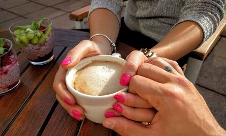 Joven se hace viral en Twitter por buscar pareja pero debe cumplir 54 exigencias