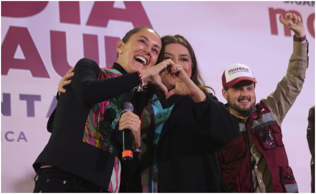 Claudia Sheinbaum y Clara Brugada en Iztacalco. Foto: Gabriel Pano/ EL UNIVERSAL