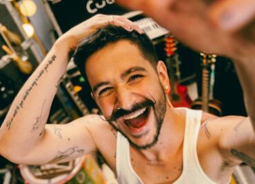 La vida y la inspiración de Camilo giran alrededor de sus hijas Índigo y Amaranto