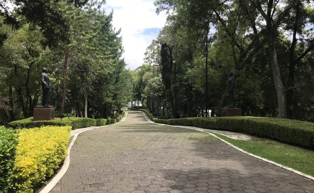 Calzada de los presidentes en Los Pinos. Foto: Complejo Cultural Los Pinos