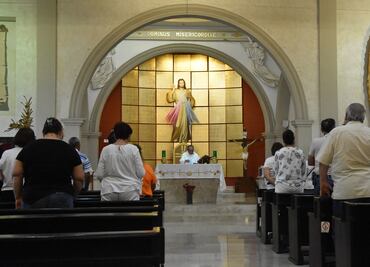 Realizan en Nuevo León misa en honor a la familia que falleció en el Everest