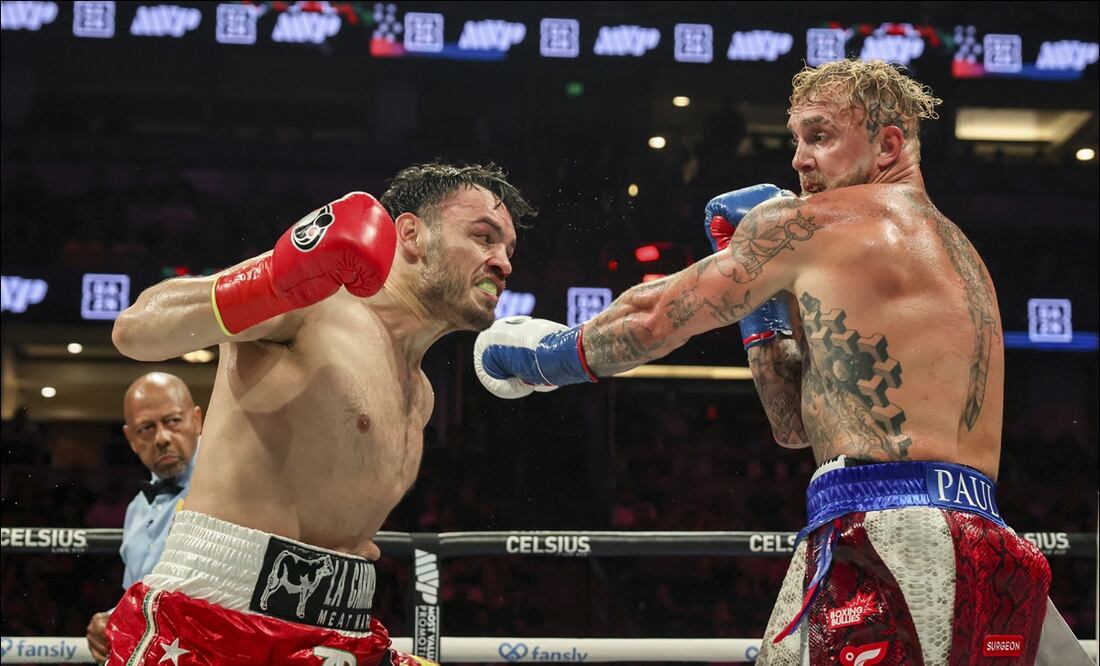Julio César Chávez Jr. perdió con Jake Paul por decisión unánime y la pelea estelar recibió fuertes críticas / FOTO: AP