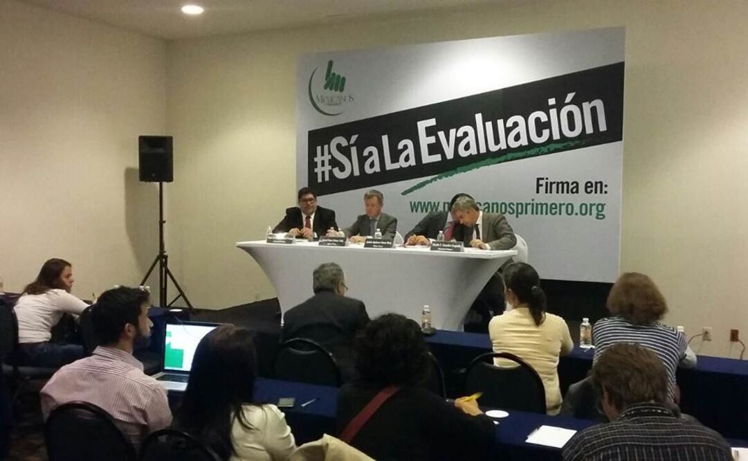 El presidente de la organización civil, Claudio X. González, afirmó que el amparo se presentó el martes por la noche ante el sexto juzgado administrativo del DF. (Foto: Juan Boites/EL UNIVERSAL)