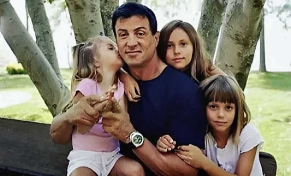Sylvester Stallone y sus hijas. Fuente: Instagram @officialslystallone