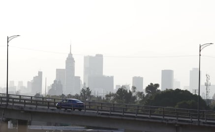 Olor a quemado en la CDMX por incendio en el Bordo de Xochiaca; humo se percibe en varias alcaldías
