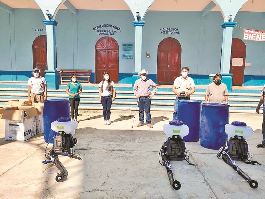 Tras la fiesta patronal se llevaron a cabo acciones de mitigación y prevención de contagios. Fotos: ESPECIALES