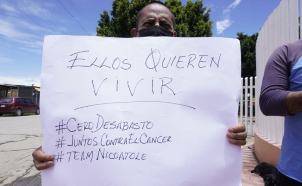 Familiares de niños con cáncer protestan por falta de medicamentos en Oaxaca