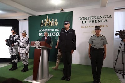 Presentan uniformes de la Guardia Nacional