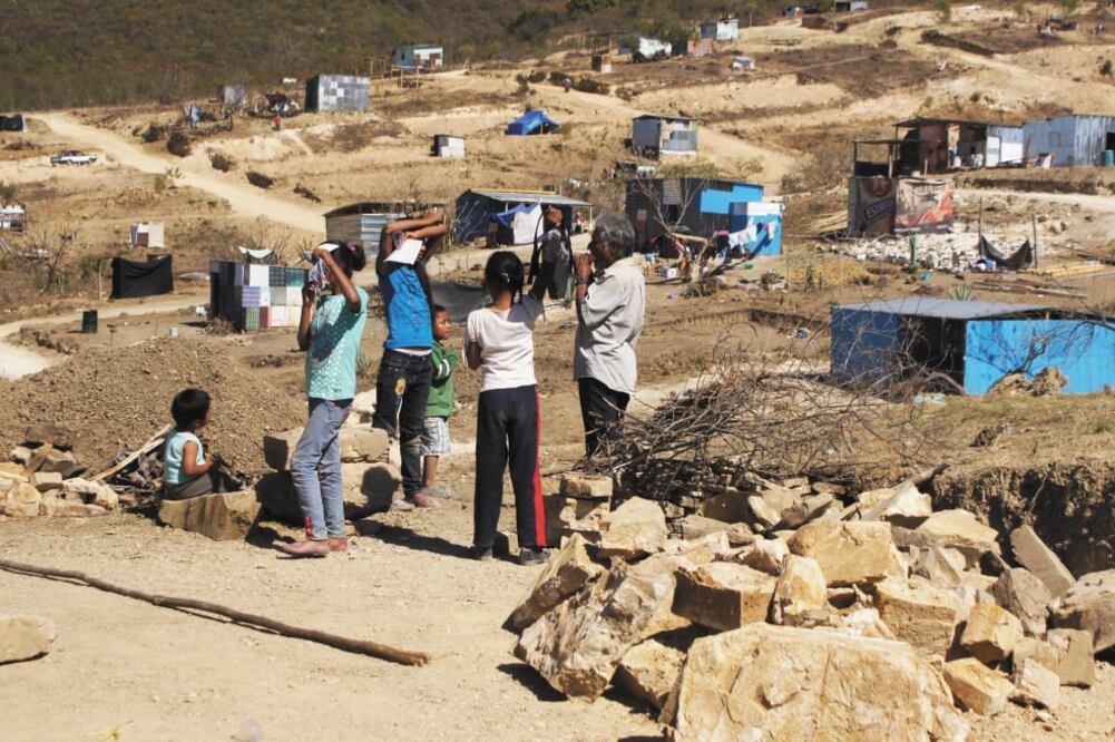 El Plan Nacional de Desarrollo (PND) plantea impulsar políticas económicas y sociales que saquen de la pobreza extrema a 5 millones de mexicanos. / ARCHIVO EL UNIVERSAL