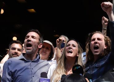 "Se pone fin a una persecución". Familiares celebran fallo de la Corte a favor de Alejandra Cuevas