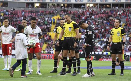 ¿El arbitraje ha favorecido a Chivas en el Clásico Tapatío?