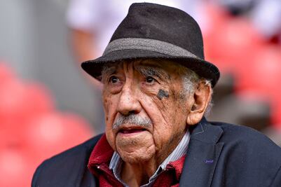 El último adiós a la Voz del Estadio Azteca