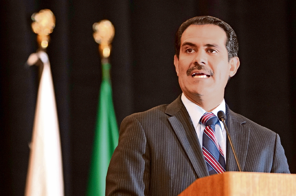 Suspende el PAN a Padrés sus derechos