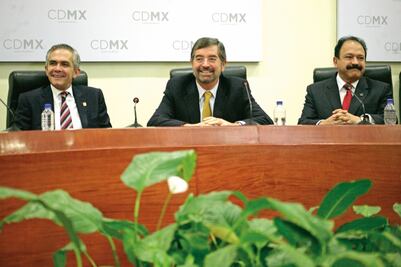 Presenta MAM iniciativa para uso médico de marihuana