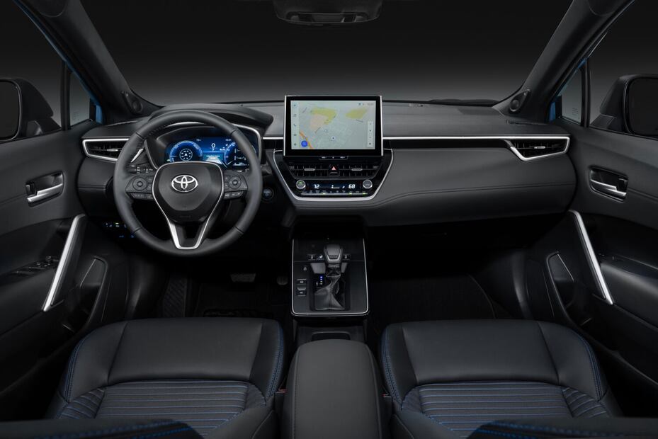 El nuevo Corolla Cross 2026 cuenta con acabados en tela y piel sintética. Foto: Toyota