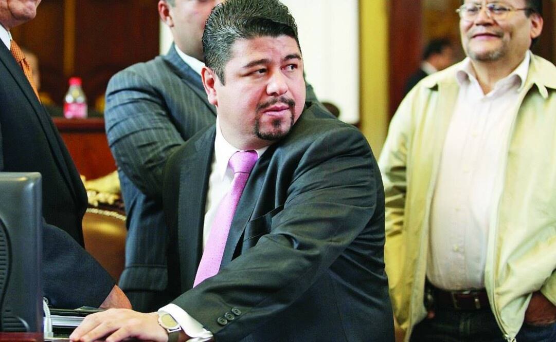 El líder de la bancada priísta en la ALDF, Israel Betanzos. Foto: Archivo