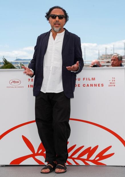 Alejandro González Iñárritu asiste a la alfombra roja de Cannes 2019 en ¡chanclas!
