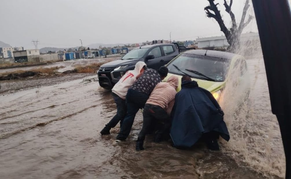 Inundaciones en el fraccionamiento San Fernando. | Foto: Especial.