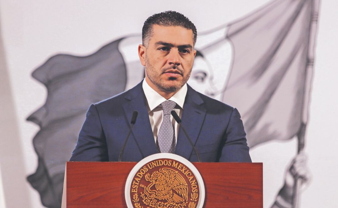 Omar García Harfuch destacó en informe el decomiso de mil 168 kilos y 428 mil 578 pastillas de fentanilo. Foto: de Axel Sánchez. EL UNIVERSAL