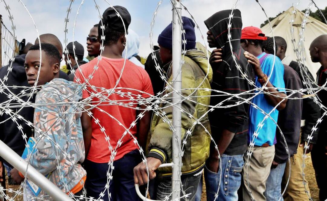 La misión del Ejército será asistir a la policía para detener a los alborotadores y acabar con la violencia xenófoba (Foto: AP)